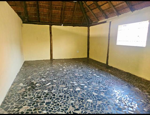 Business property to rent in TERENURE